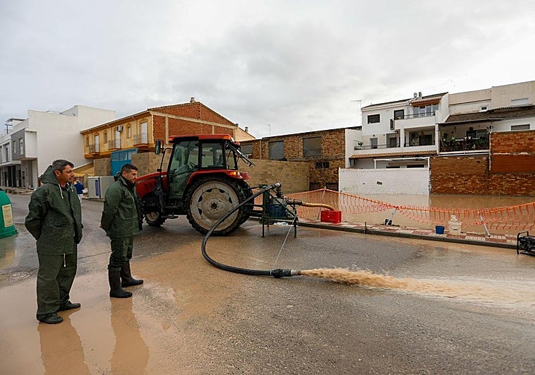 Los 32 centros educativos afectados por el temporal que no tendrán clases presenciales este martes